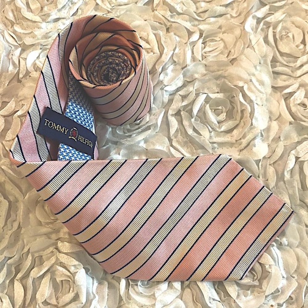 New Tommy Hilfiger mens silk striped tie